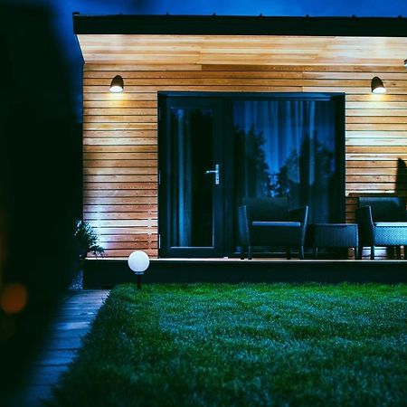 Kub House Apartment Bacau Bagian luar foto
