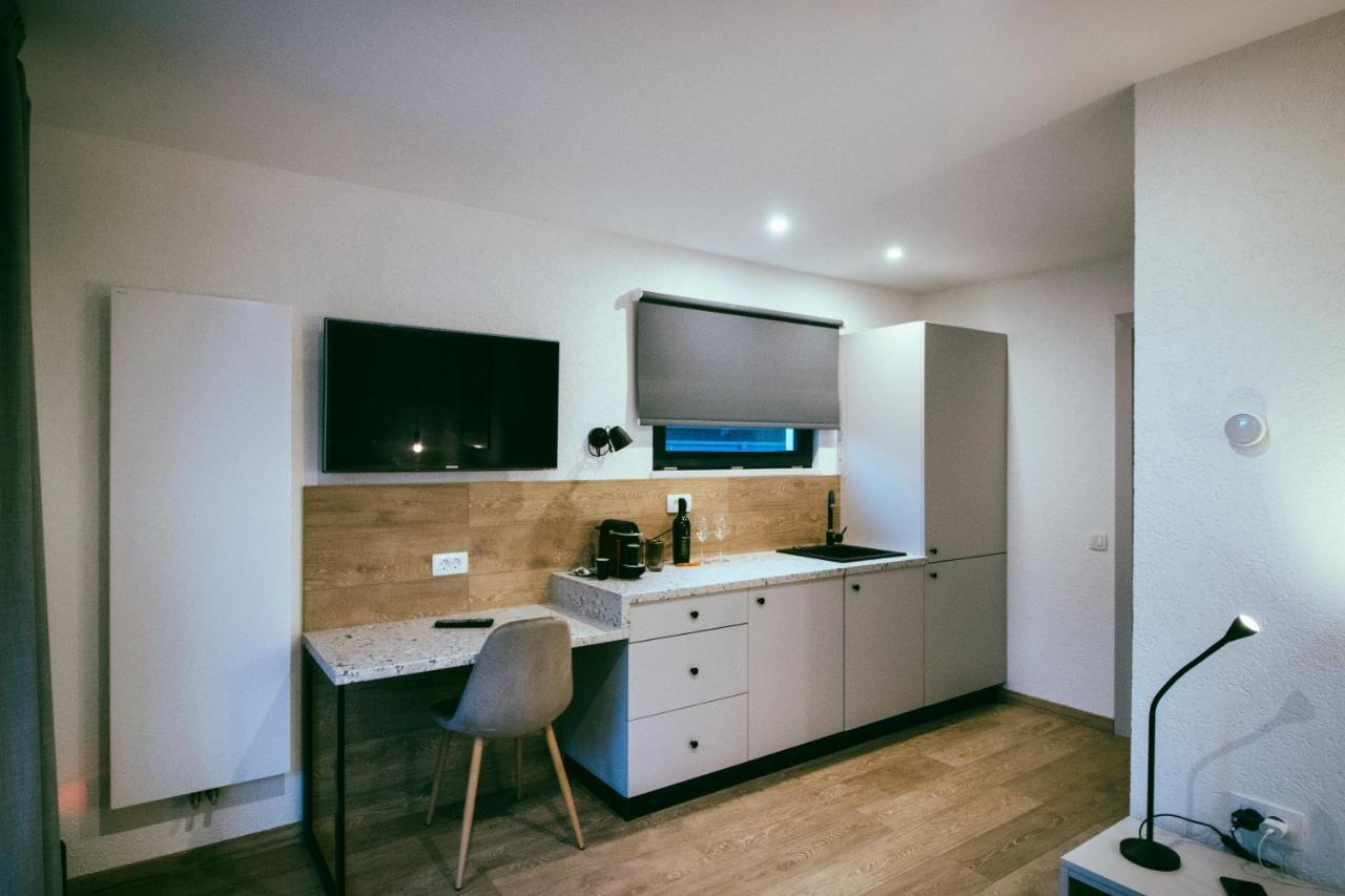 Kub House Apartment Bacau Bagian luar foto