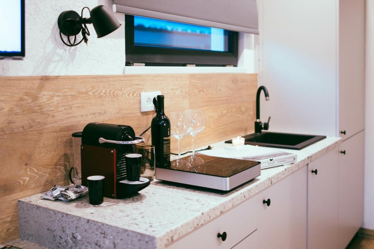 Kub House Apartment Bacau Bagian luar foto